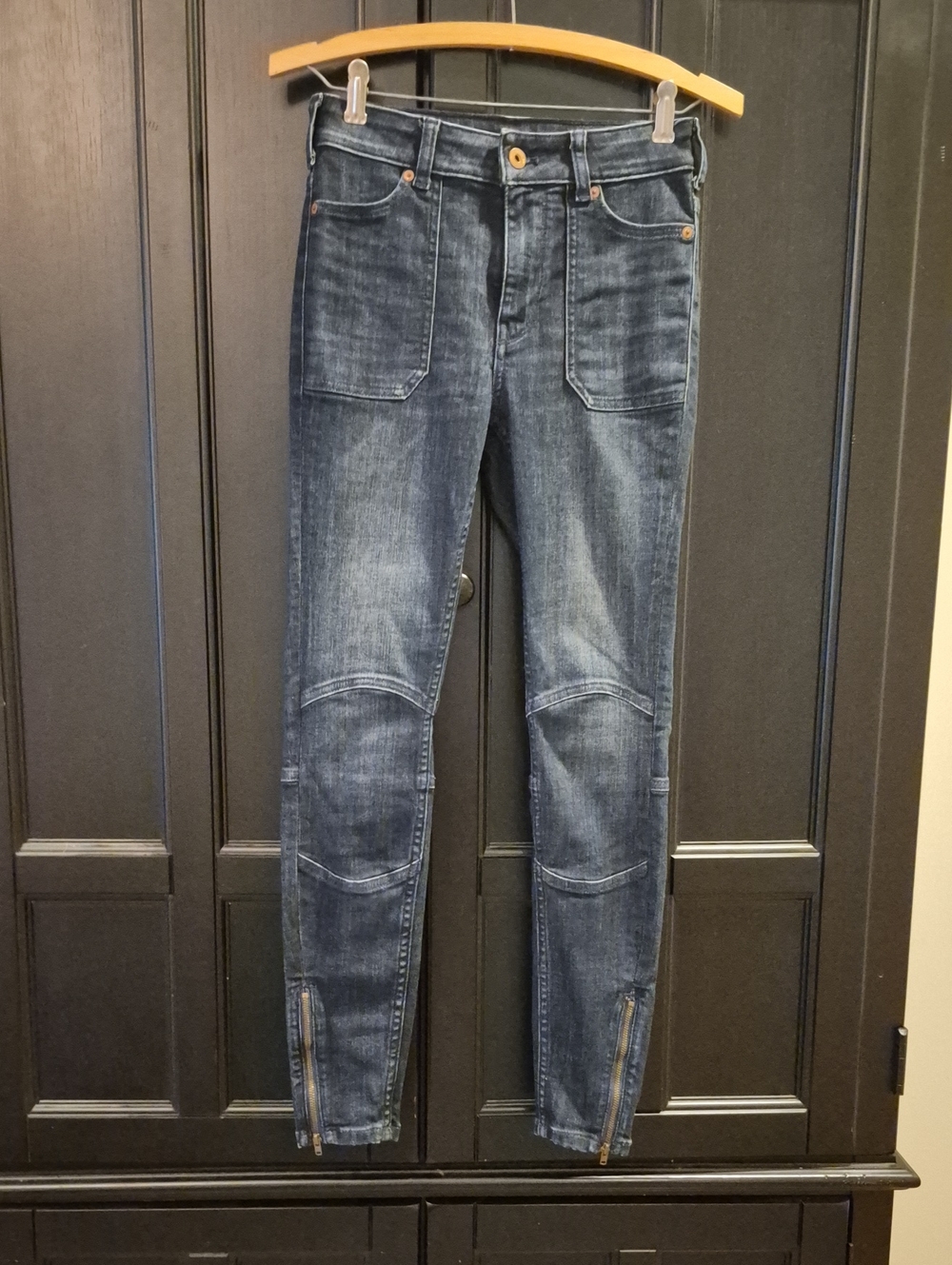 Anthropologie Pilcro And Letterpress Denim Leggings with Ankle Zips